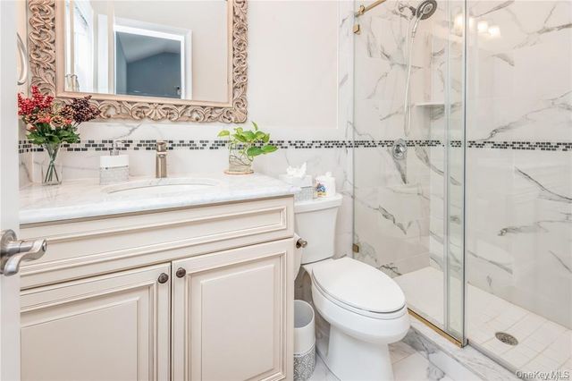 45 Meeting Lane, Hicksville, NY 11801