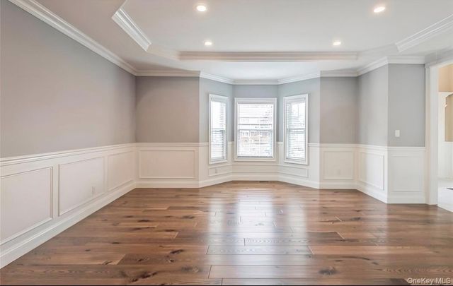 45 Meeting Lane, Hicksville, NY 11801