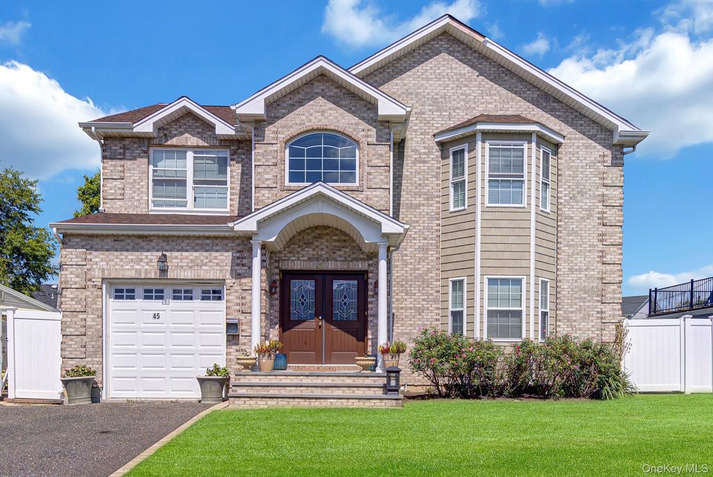 45 Meeting Lane, Hicksville, NY 11801 — exterior