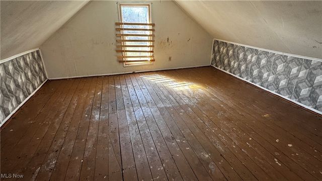 7107 Ivy Avenue, Cleveland, OH 44127