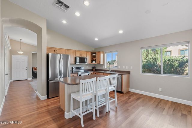 3701 W DANCER Lane, San Tan Valley, AZ 85144