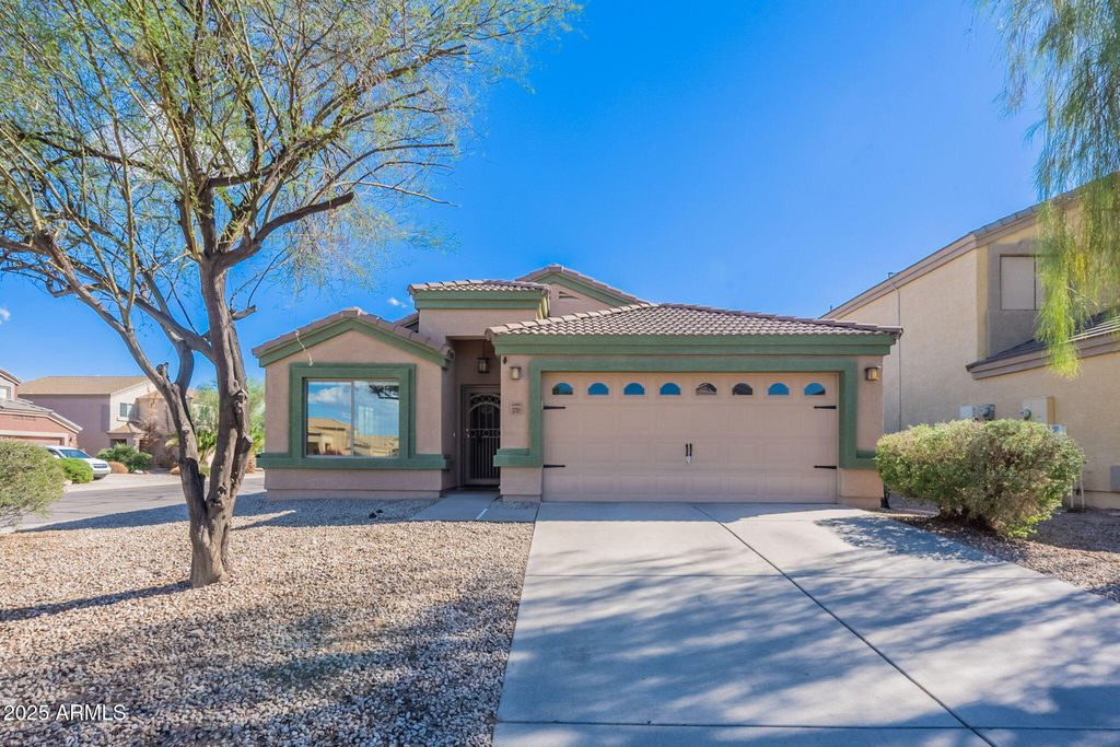 3701 W DANCER Lane, San Tan Valley, AZ 85144