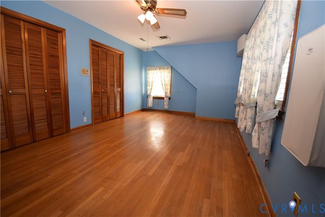11508 Womack Rd, Chester, VA 23831