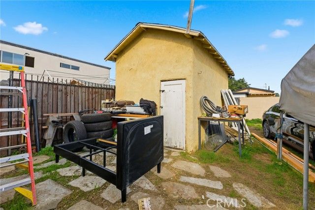 1513 W 60th Street, Los Angeles, CA 90047