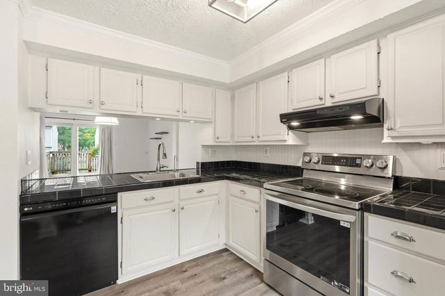 8273 MARY LEE LN, Laurel, MD 20723