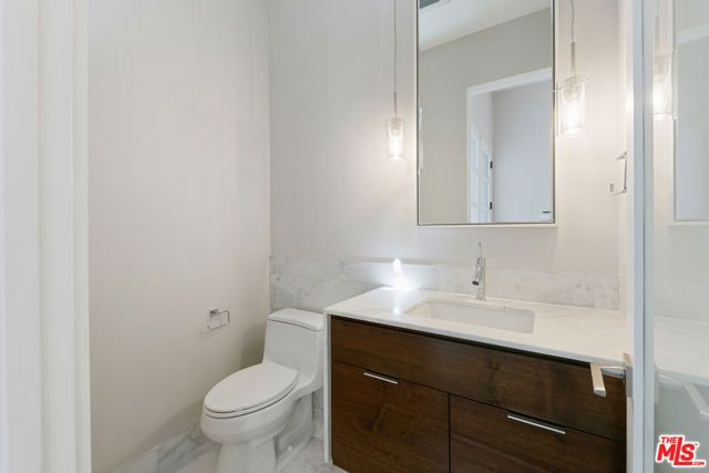 22065 Pacific Coast Highway 7, Malibu, CA 90265