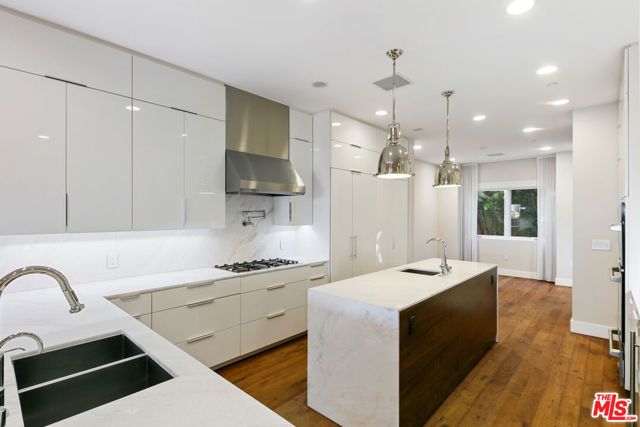 22065 Pacific Coast Highway 7, Malibu, CA 90265