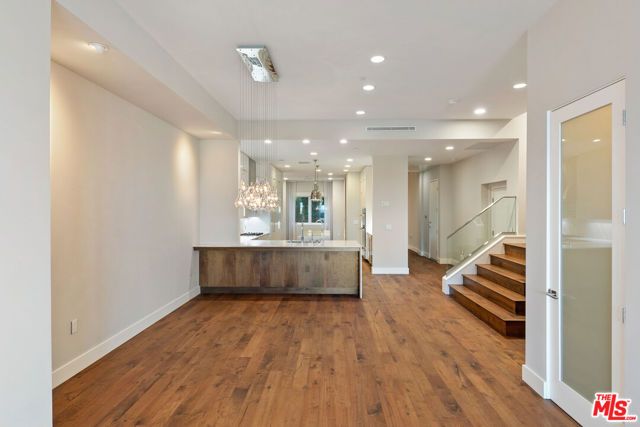 22065 Pacific Coast Highway 7, Malibu, CA 90265