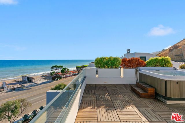 22065 Pacific Coast Highway 7, Malibu, CA 90265
