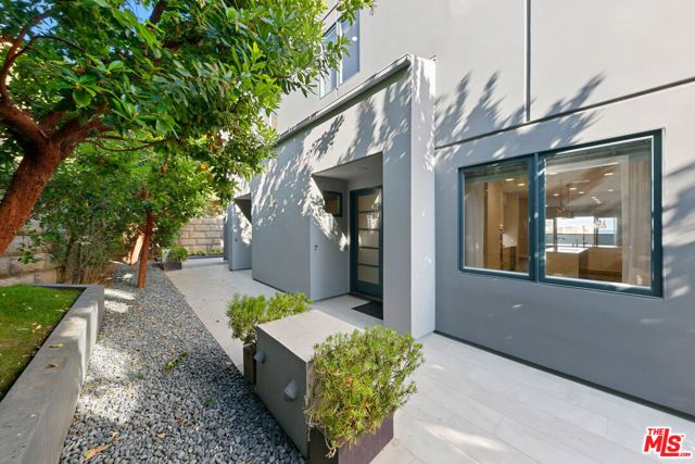 22065 Pacific Coast Highway 7, Malibu, CA 90265