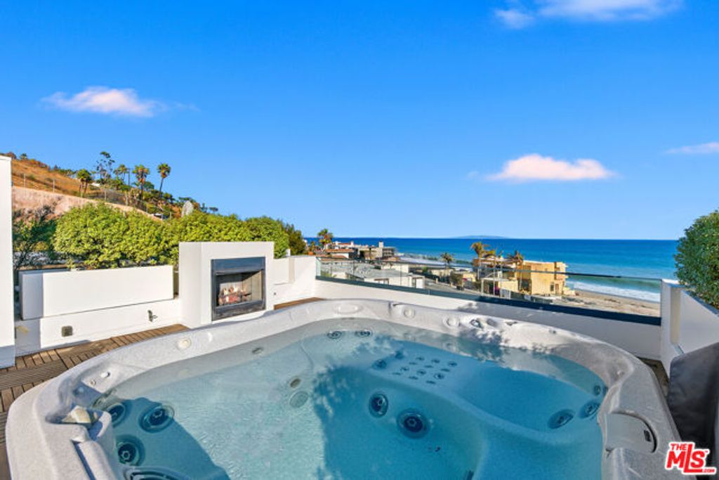 22065 Pacific Coast Highway 7, Malibu, CA 90265