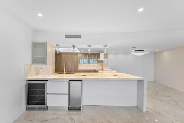 700 S Ocean Boulevard 504, Boca Raton, FL 33432