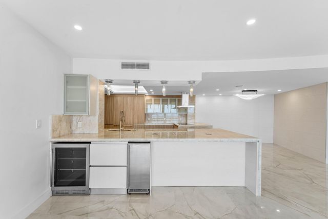 700 S Ocean Boulevard 504, Boca Raton, FL 33432