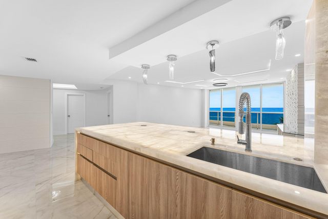 700 S Ocean Boulevard 504, Boca Raton, FL 33432