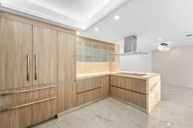 700 S Ocean Boulevard 504, Boca Raton, FL 33432