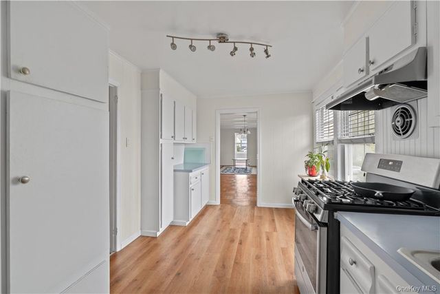68 Stephenson Boulevard, New Rochelle, NY 10801