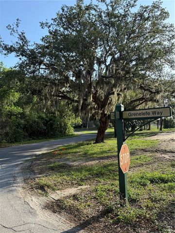 821 PINEWOOD COURT 821, Haines City, FL 33844