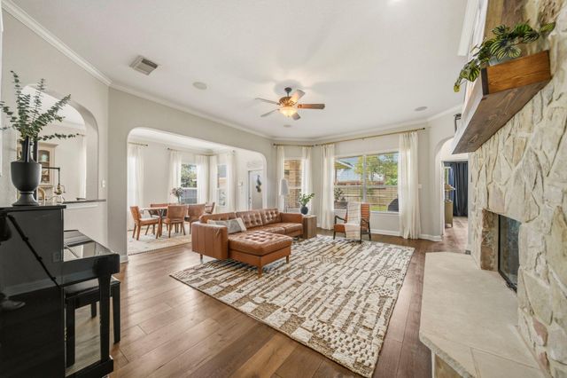 7910 Emerald Haven Drive, Sugar Land, TX 77479
