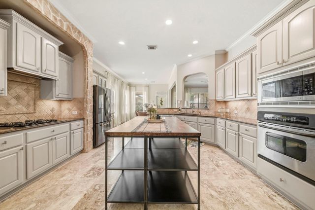 7910 Emerald Haven Drive, Sugar Land, TX 77479