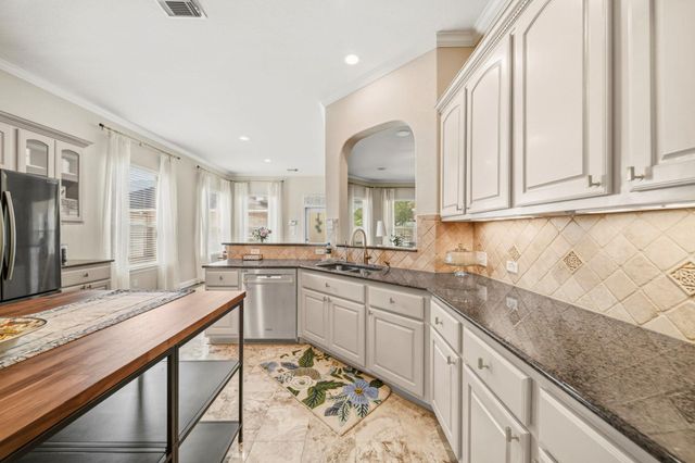 7910 Emerald Haven Drive, Sugar Land, TX 77479