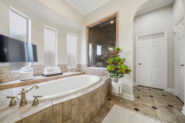 7910 Emerald Haven Drive, Sugar Land, TX 77479