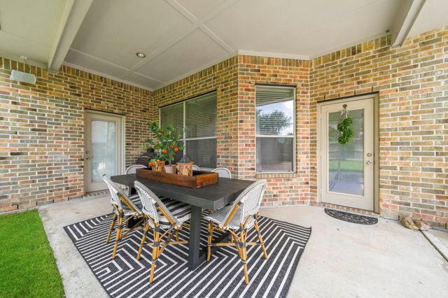 7910 Emerald Haven Drive, Sugar Land, TX 77479