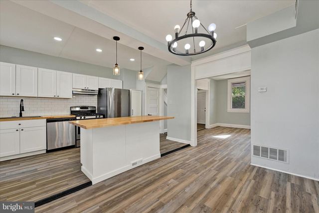 3118 NORMOUNT AVE, Baltimore, MD 21216