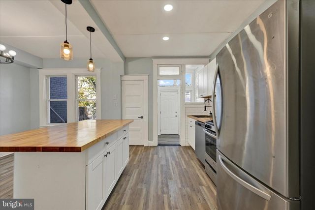 3118 NORMOUNT AVE, Baltimore, MD 21216