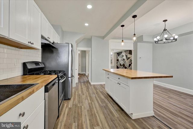 3118 NORMOUNT AVE, Baltimore, MD 21216