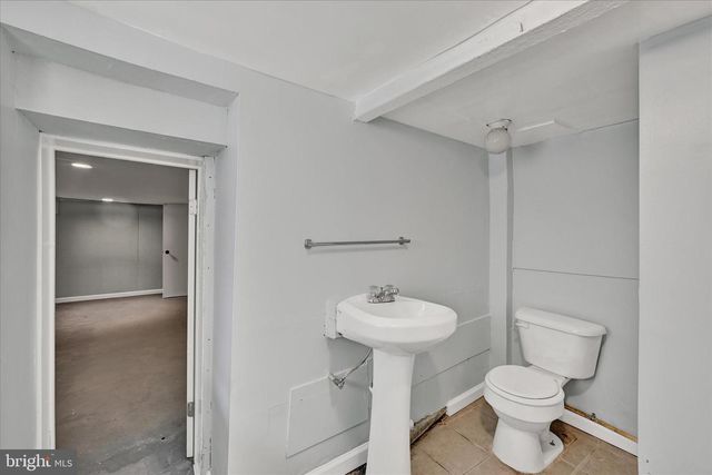 3118 NORMOUNT AVE, Baltimore, MD 21216