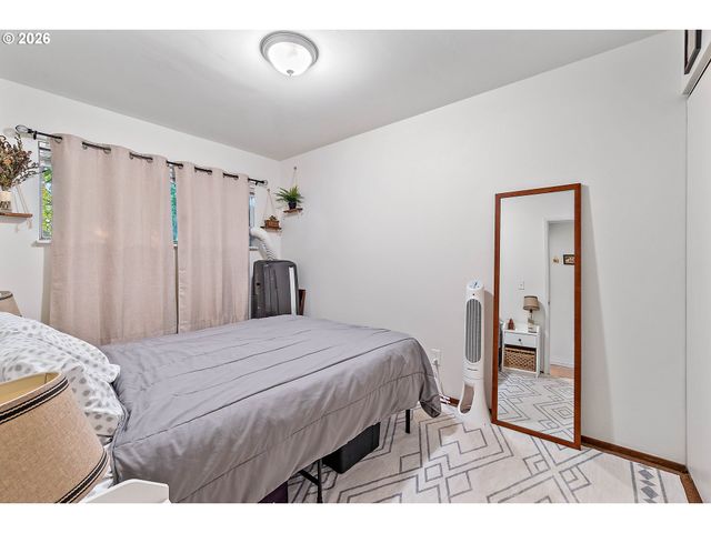 816 Se NEHALEM St, Portland, OR 97202