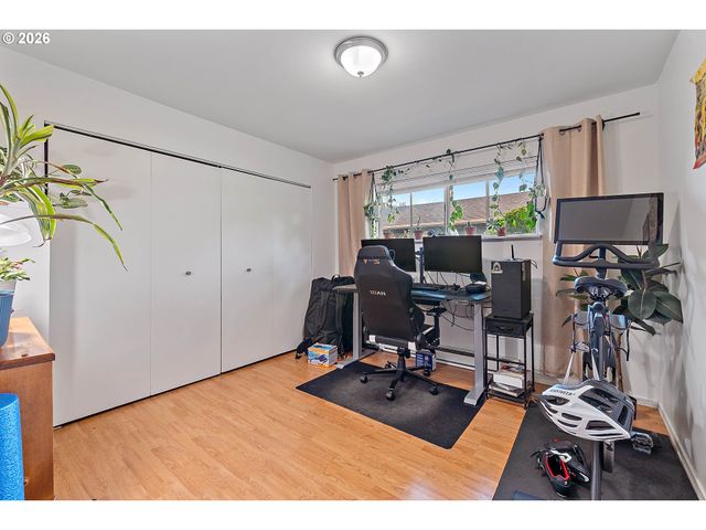 816 Se NEHALEM St, Portland, OR 97202