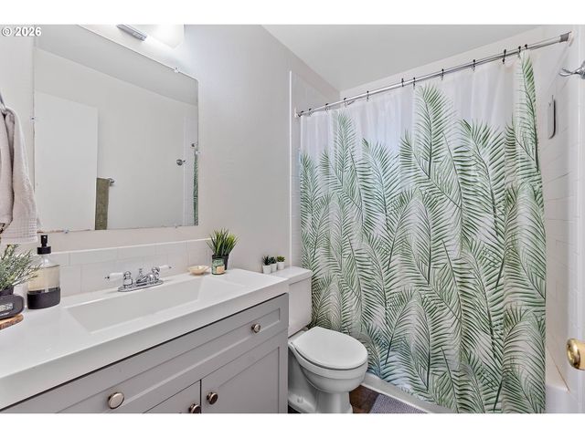 816 Se NEHALEM St, Portland, OR 97202