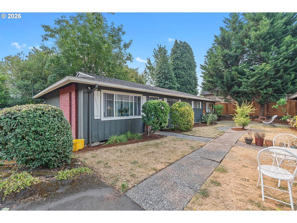 816 Se NEHALEM St, Portland, OR 97202