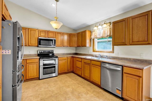 305 Candlelight Lane, Oolitic, IN 47451