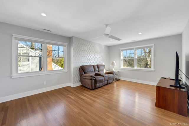 36 Lynwood Road, Scarsdale, NY 10583