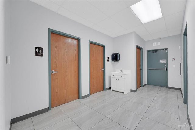 2121 E Griffin Parkway 12, Mission, TX 78572