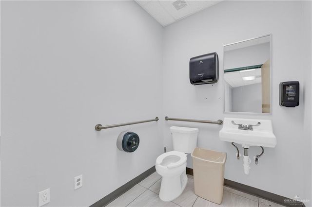 2121 E Griffin Parkway 12, Mission, TX 78572