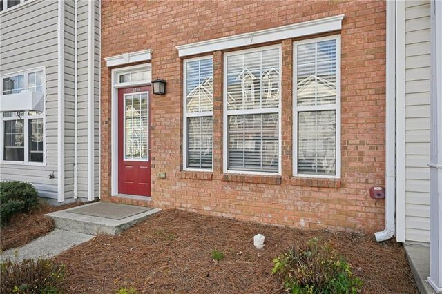 2706 Heathrow Drive, Lawrenceville, GA 30043