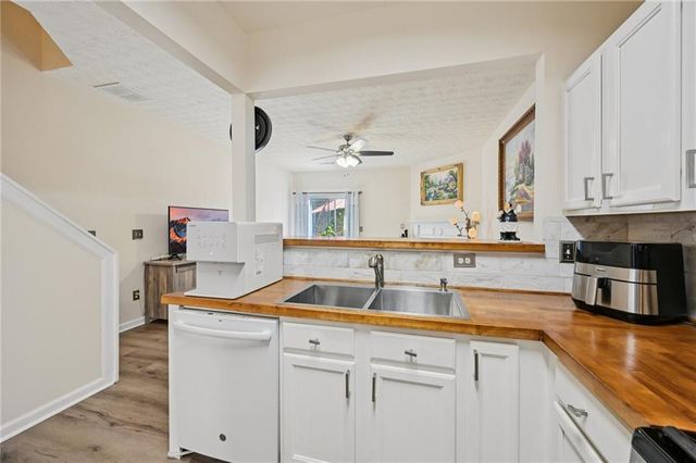 2706 Heathrow Drive, Lawrenceville, GA 30043