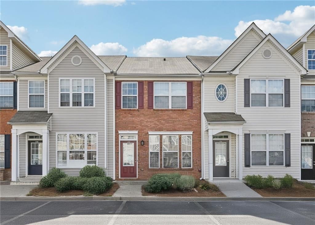 2706 Heathrow Drive, Lawrenceville, GA 30043