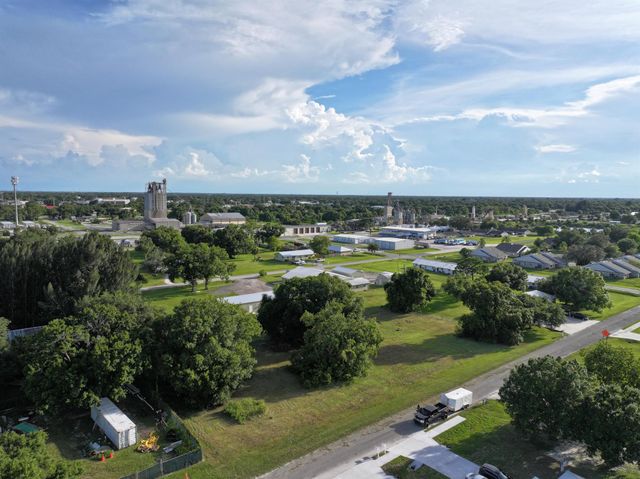 205 NW 11th Street, Okeechobee, FL 34972