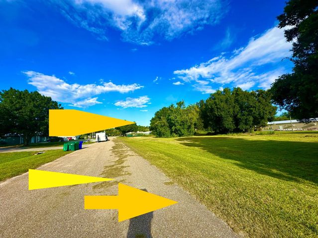205 NW 11th Street, Okeechobee, FL 34972