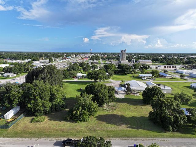 205 NW 11th Street, Okeechobee, FL 34972