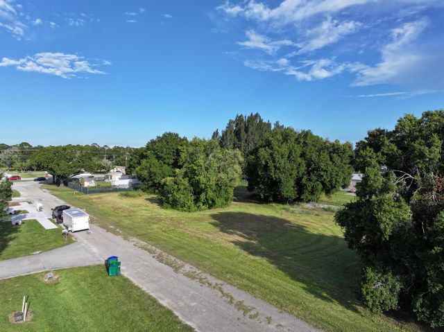 205 NW 11th Street, Okeechobee, FL 34972