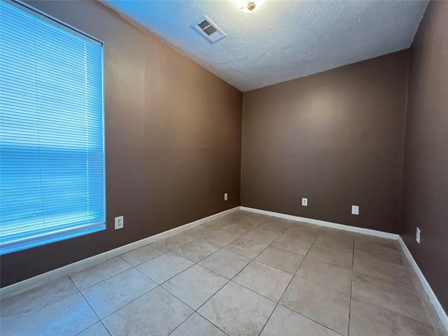 5603 Madison Street B, Houston, TX 77091