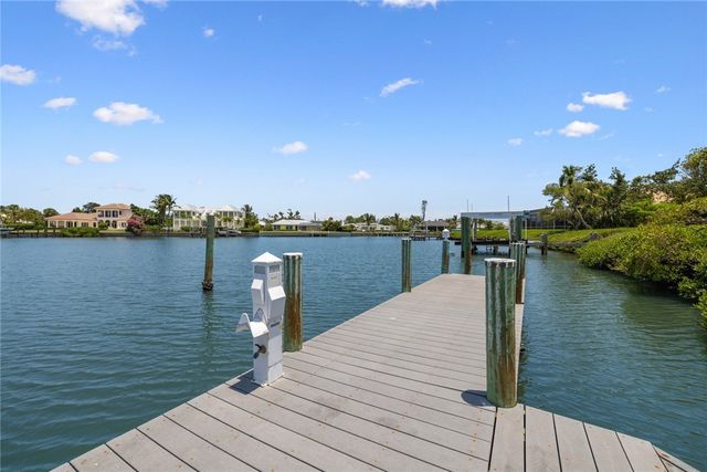 23 Cache Cay Drive, Vero Beach, FL 32963