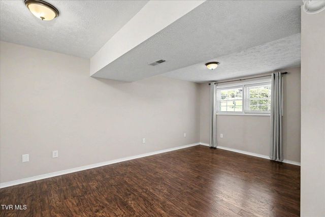 325 Heather Lane, Church Hill, TN 37642