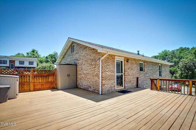 325 Heather Lane, Church Hill, TN 37642