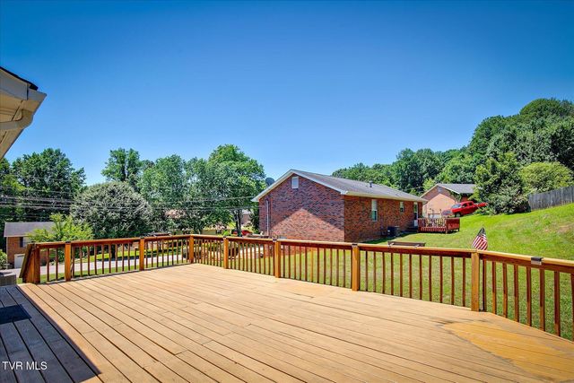 325 Heather Lane, Church Hill, TN 37642
